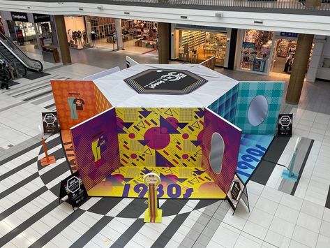 Page Activations (@pageactivations) • Instagram photos and videos Launching Event Ideas, Event Booth Design Ideas, Btl Activation Ideas, Expo Booth Design, Mall Activation, Instagram Photo Booth, Ring Light Photo, Experiential Marketing Events, Interactive Technology