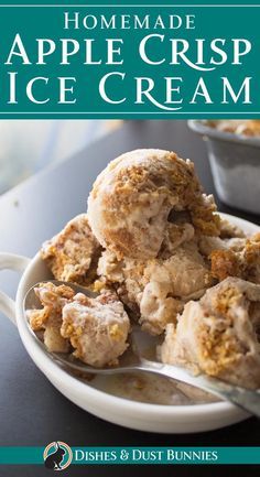 Homemade Apple Crisp Ice Cream Homemade Ice Cream Recipes Machine, Homemade Apple Crisp, Ice Cream Recipes Machine, Easy Homemade Ice Cream, Cheesecake Oreo, Ice Cream Maker Recipes, Ice Cream Dishes, Easy Ice Cream, Homemade Ice Cream Recipes