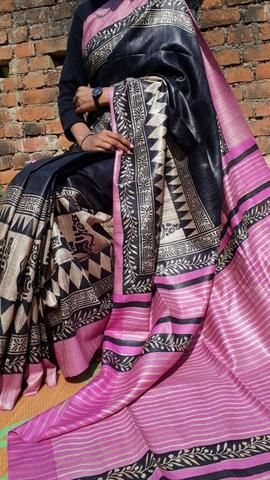 Silk Moth, Fabric Work, Traditional Silk Saree, Beautiful Sarees, Silk Saree Blouse, Saree Trends, Trendy Blouse Designs, Trendy Blouses, Elegant Saree