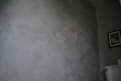 aubreyplays: beautiful faux concrete wall: a tutorial Fake Concrete Wall, Concrete Walls Diy, Faux Concrete Wall, Faux Walls, Living Room Clocks, Kitchen Countertop Materials, Cement Wall, Wall Diy, Faux Painting