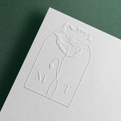 Poppies Wedding, Iceland Poppies, Iceland Poppy, Poppy Wedding, Flowers Arch, Crest Monogram, Wedding Crest, Stationery Inspiration, Poppy Flowers