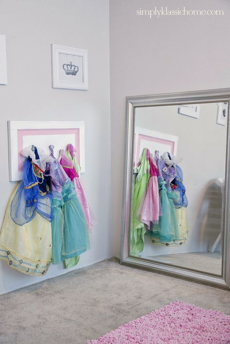 49 Clever Storage Solutions For Living With Kids Dress Up Corner, Dress Up Area, Girls Princess Room, Girls Playroom, Princess Dress Up, Princess Room, Dressing Area, Toy Rooms, Big Girl Rooms