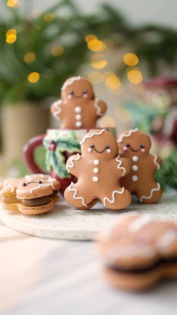 Mei Yee on Instagram: "Gingerbread Man Macarons 🎄 With Chocolate ganache and caramel filling @naturescharm Ingredients Ingredients 50g reduced aquafaba *refrigerated overnight 1g cream of tartar 38g superfine sugar 85g powdered sugar 60g almond flour Filling Coconut salted caramel sauce @naturescharm Chocolate ganache 200g dark chocolate 100g coconut whipping cream @naturescharm 1/2 tsp vanilla extract Heat the coconut cream in a saucepan. Pour the hot cream over the dark chocolate and mix until smooth. Place plastic wrap over it so it is touching the surface of the ganache or place it directly into a disposable piping bag. Place ganache in the fridge until needed. Make the macaron Combine the powdered sugar and almond meal and place in a food processor. Blend to achie Caramel Filling, Almond Meal, Salted Caramel Sauce, Piping Bag, Whipping Cream, Cream Of Tartar, Caramel Sauce, Almond Recipes, Food Processor