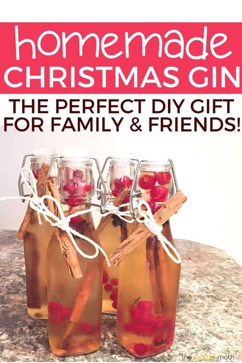 These homemade Christmas gin bottles make the perfect handmade DIY Christmas gift for your friends and family this year - guaranteeing a delicious festive gin recipe that everyone will actually enjoy! If you're trying to save a little money with handmade gifts or just be extra thoughtful, these spice-infused Christmas gins make the perfect gift. Diy Christmas Liquor Gifts, Homade Gifts For Christmas, Christmas Gifts With Alcohol, Christmas Gift Alcohol, Homemade Liquor Recipes Christmas Gifts, Diy Booze Gifts, Diy Boozy Christmas Gifts, Diy Gifts With Alcohol, Infused Gin Recipes Christmas