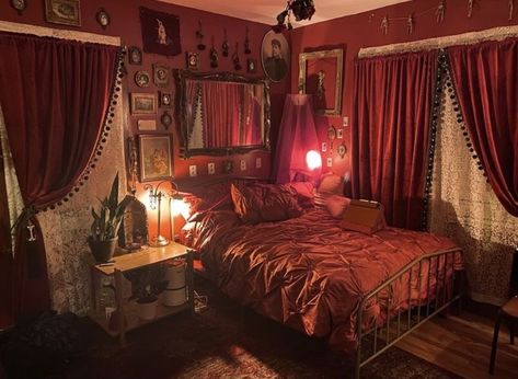 Vamp Room Decor, Red Whimsigoth Bedroom, Love Core Room, Red Rooms Bedroom, Whismgothic Room, Vampire Bedroom Aesthetic, Whimsigoth Room Decor, Southern Gothic Bedroom, 1800s Bedroom