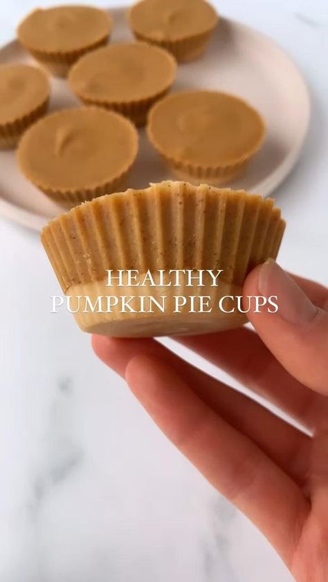 Autumn Healthy Food, Fall Food Healthy, Healthy Autumn Desserts, Autumn Healthy Recipes, Healthy Thanksgiving Recipes Dessert, Pumpkin Pie Cups, Healthy Fall Snacks, Healthy Pumpkin Recipes, Pumpkin Pie Bites