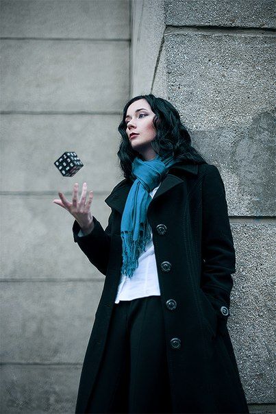 Female Sherlock Lady Sherlock, Sherlock Cosplay, Gender Bend Cosplay, Sherlock Fandom, Fiction Stories, Comic Con Cosplay, Rubik's Cube, Cosplay Characters, Amazing Cosplay