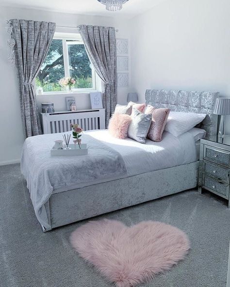 Grey Bedroom Decor, Teen Bedroom Designs, Bedroom Decor For Teen Girls, Dekorasi Kamar Tidur, Girl Bedroom Designs, Redecorate Bedroom, Teen Bedroom Decor, Girl Bedroom Decor, Stylish Bedroom