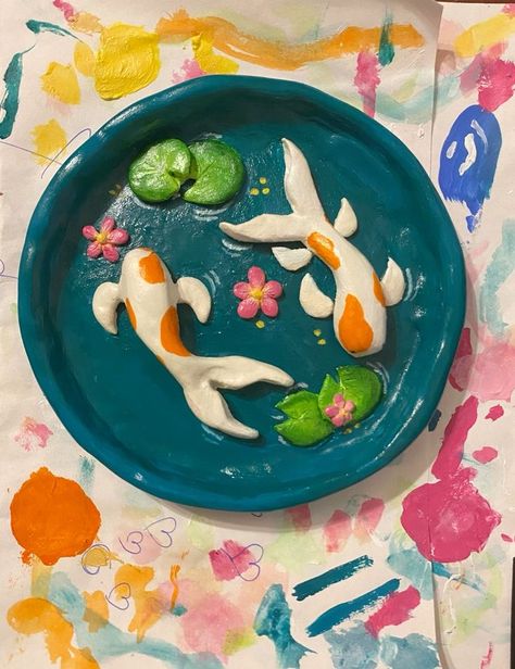 Diy Air Dry Clay Fish, Air Dry Clay Koi Fish, Koi Fish Pond Clay, Koi Fish Clay Tray, Koi Fish Clay Sculpture, Cute Dry Clay Ideas, Ceramics How To, Clay Coy Fish, Clay Ideas Ocean