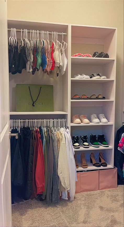 Small Open Closet Ideas Bedrooms, Walk In Closet Ideas With Dresser, Small Closet Astethic, Closet Glow Up, Outside Closet Ideas Bedrooms, Shelves In Bedroom For Clothes, Open Wardrobe Ideas Bedroom, Cute Small Closet, Ideas Para Closet Pequeños