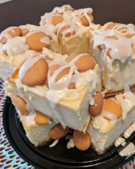 Banana Pudding Cheesecake Squares, Puding Pisang, Instant Banana Pudding, Vanilla Wafer Crust, Pecan Cobbler, Pudding Cheesecake, Cheesecake Squares, Banana Pudding Cheesecake, Banana Cheesecake