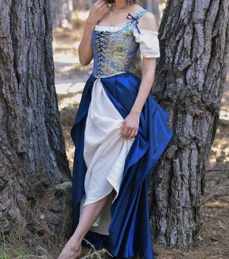 French Meadows, Linen Chemise, Corset And Skirt, Fair Outfits, Bustle Skirt, Ren Fest, Peasant Dress, Fantasy Clothing, Reason Why