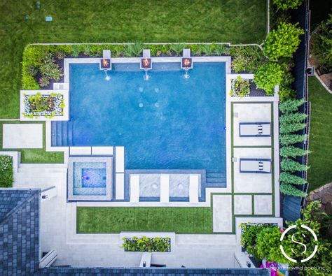 Residential Pool Ideas, Sleek Pool Designs, Pool Design Plans Layout, Modern Pool Landscaping Ideas, Custom Pool Designs, Geometric Pool Designs With Spa, Geometric Pool Designs, Modern Pool Designs, Gunite Pools