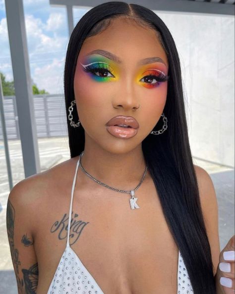 @sarstephenn ʚɞ Pride Makeup Ideas, Day Makeup Looks, Plouise Makeup Academy, Bold Makeup Looks, Carnival Makeup, Pride Makeup, Makeup For Black Skin, Vintage Photoshoot, Pride Day