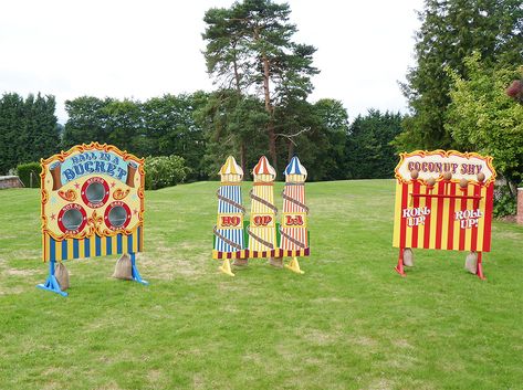 Featival Games, Funfair Stall Decoration Ideas, Games For Weddings, Carnival Mini Golf, Games For Funfair Stall, Tomato Festival, Midway Games, Fairground Games, Halloween Circus