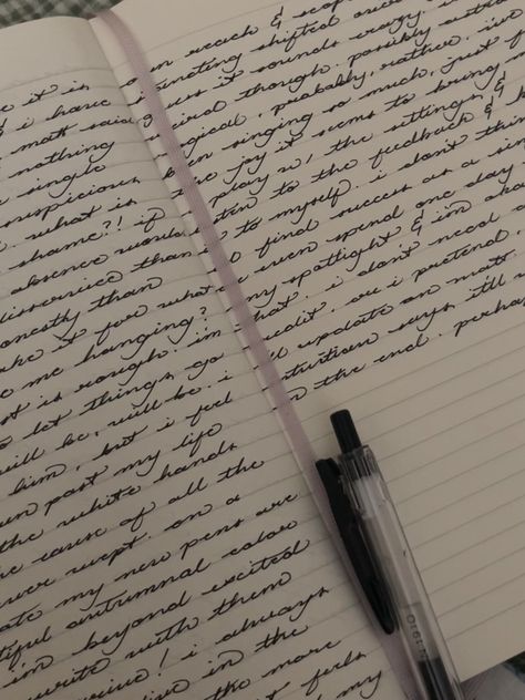 Fancy Handwriting, Fancy Cursive, Notes Inspo, Aesthetic Writing, Handwriting Examples, Pretty Handwriting, Pretty Writing, Handwriting Analysis, Neat Handwriting