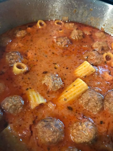 Rigatoni Meatball Soup, Frozen Meatball Soup, Rigatoni Soup, Soup Recipe Ideas, Daycare Recipes, Meatballs Soup, Comfort Soups, Meatball Soup Recipes, Favorite Soups