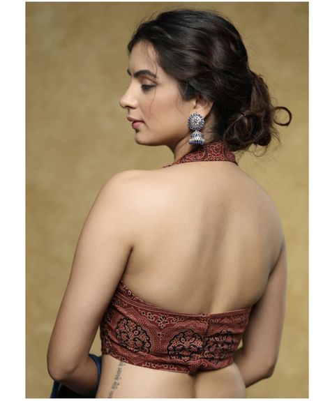 Halter Neck Blouse, Kerala Saree Blouse Designs, Sleeveless Blouse Designs, Halter Neck Blouses, Latest Blouse Designs Pattern, Backless Blouse Designs, Corset Blouse, Latest Model Blouse Designs, Fashionable Saree Blouse Designs