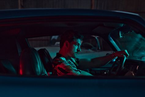 Fire Cinematography, Men Cars Photography, Night Photography Portrait, Old American Cars, Mens Photoshoot Poses, Creative Portrait Photography, Film Inspiration, Model Inspo, Neo Noir