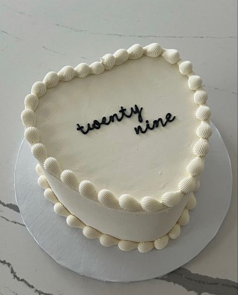 29 Birthday Ideas For Her, 27th Birthday Cake, 30th Birthday Cake For Women, 29th Birthday Cakes, 26 Birthday Cake, Birthday Cake For Women Simple, 24th Birthday Cake, Small Birthday Cakes, 25th Birthday Cakes