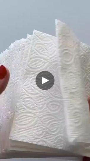 Elderly Crafts, Paper Towel Crafts, Diy Newspaper, Diy Crafts Life Hacks, Diy Glass Bottle Crafts, Art And Craft Videos, Crafts For Seniors, Handmade Paper Crafts, Cement Crafts