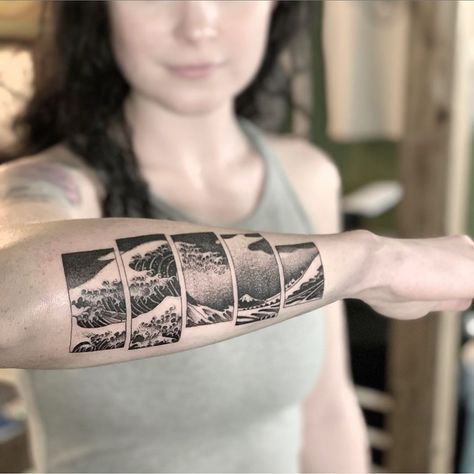 三ヶ町 彫ぺこ Horipeco on Instagram: “Hokusai wave” Hokusai Tattoo, One Piece Tattoo, Art Installations, Installation Art, Geometric Tattoo, One Piece, Photo And Video, Tattoos, On Instagram