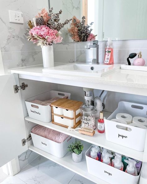 31 Under Bathroom Sink Organization Ideas for a Clutter-Free Space - placeideal.com Under Sink Drawers, Under Bathroom Sink, Bathroom Sink Organization, Sink Organization, Under Sink Organization, Powder Room Small, Gorgeous Bathroom, Sink Organizer, Toilet Storage