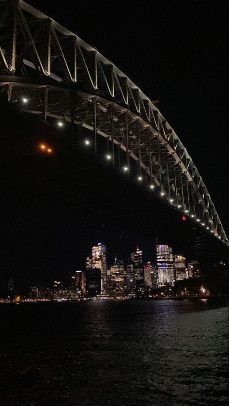 Sydney Night Aesthetic, Sydney Nightlife, Nyc Night, Sydney Beaches, Sydney City, Night Aesthetic, City Girl, Beach Aesthetic, Sydney