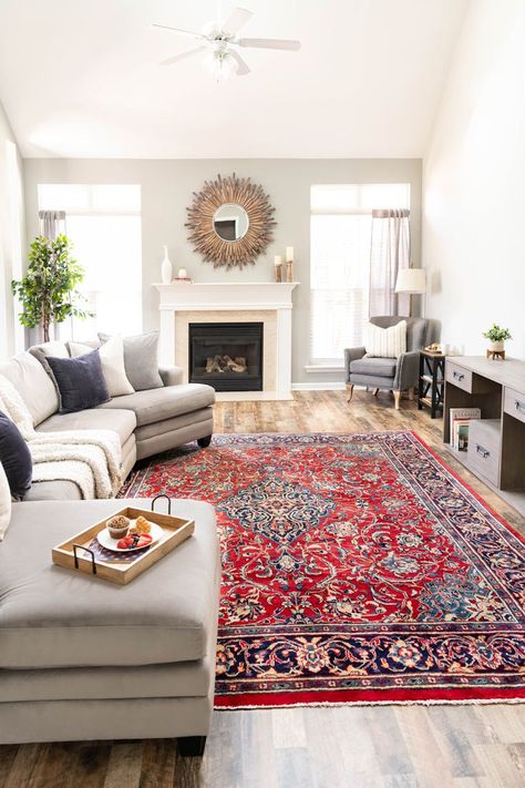 Persian Decor Living Rooms, Red Persian Rug Living Room, Living Room Red Rug, Persian Carpet Living Room, Red Rug Living Room, Persian Rug Living Room, Red Persian Rug, New House Living Room, Living Room Decor Inspiration