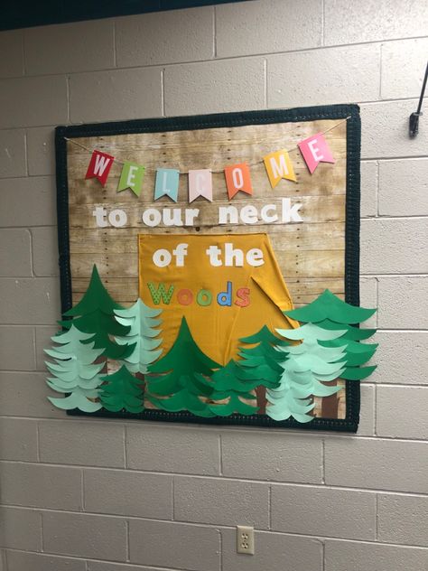 Classroom Door Adventure Theme, Mountain Bulliten Board Ideas, Pine Tree Classroom Decor, Forest Themed Bulletin Boards, Woodland Theme Door Decoration, Woodsy Classroom Bulletin Boards, Camping School Theme Bulletin Boards, Forest Preschool Theme Classroom Decor, Camper Classroom Theme