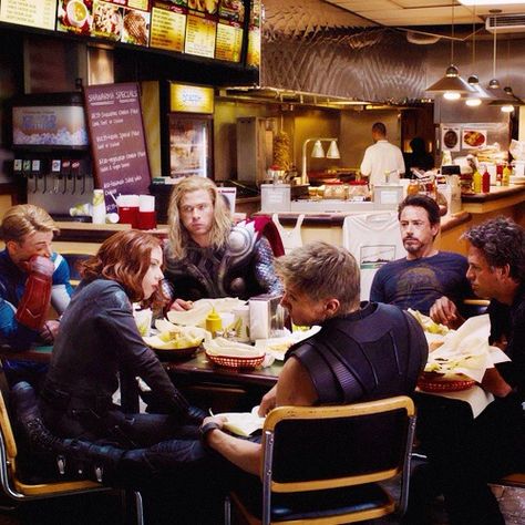 The shwarma scene = PRICELESS Kino Box, Avengers Film, Wade Wilson, Marvel Photo, I Love Cinema, Derek Hale, Lydia Martin, Bruce Banner, Clint Barton