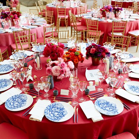 From Blue-and-White China to Sake Cups, See the 2017 Met Gala Tablescapes Gala Decorations, Pretty Table Settings, Corporate Event Design, Blue Patio, Cheer Party, Special Events Decor, Party Table Settings, Ruby Wedding, The Met Gala