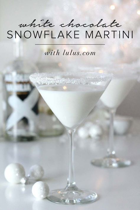 10 Christmas Candy Cocktails & Mocktails - CandyStore.com Snowflake Martini Recipe, Snowflake Martini, White Chocolate Snowflakes, White Chocolate Liqueur, Candy Cocktails, Chocolate Liqueur, Christmas Cocktail, Vanilla Vodka, Winter Cocktails