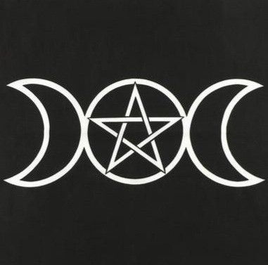 Witch Tattoo Ideas Witchcraft, Wiccan Tattoo Ideas, Fate Aesthetic, Witchcraft Meaning, Strange Gifts, Meaning Aesthetic, Magick Crafts, Hecate Altar, Hekate Goddess