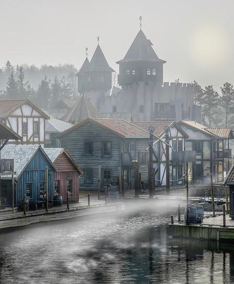 Abra havn in Kristiansand🏰⚓️❤️ - Norwegian Outlook Kristiansand, Kristiansand Norway, Pirate Fashion, City Landscape, The Castle, Jewelry Silver, Scandinavia, Cologne Cathedral, Paris Skyline