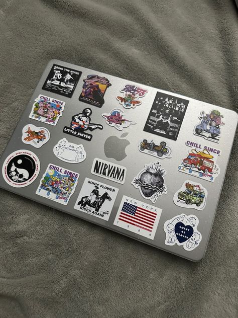 pin @sophiaapico Deco Laptop, Macbook Customization, Macbook Case Stickers, Ipad Case Stickers, Computer Decor, Macbook Aesthetic, Mac Stickers, Macbook Air M2, Cute Ipad Cases