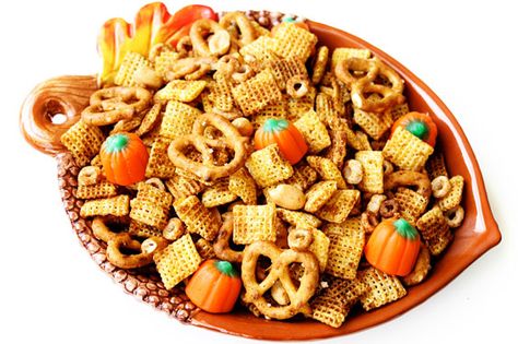 autumn-party-mix Bold Chex Mix Recipe, Homemade Chex Mix Recipe, Homemade Chex Mix, Chex Mix Recipe, Chex Mix Recipes, Gimme Some Oven, Snack Mix Recipes, Chex Mix, Snack Mix