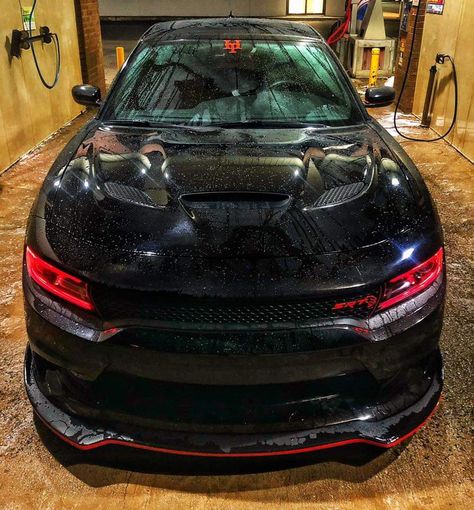 Hellcat Charger Black, Hellcat Charger, Hell Cat, Dodge Charger Srt8, Dodge Charger Hellcat, Charger Srt Hellcat, Slammed Cars, Wallpaper Luxury, Dodge Daytona