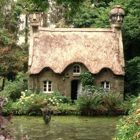 Cute Cottages, Fairytale House, English Cottages, Storybook Homes, A Small House, Cottage Aesthetic, Fairytale Cottage, Storybook Cottage, Thatched Cottage