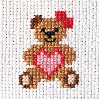 Cross Stitch Teddy Bear, Cross Stitch For Baby, Cross Stitch Patterns For Beginners, Cross Stitch Motifs, Cross Stitch Mini, Heart Cross Stitch Pattern, Teddy Bear With Heart, Bear With Heart, Heart Cross Stitch