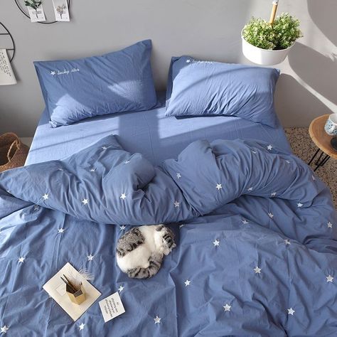 Cute Bed Duvet Covers, Cool Pillow Cases, Aesthetic Blue Bedding, Star Bed Sheets, Cute Bed Covers, Cool Bed Sheets, Bed Set Ideas, Bed Sheets Ideas, Bed Linen Ideas