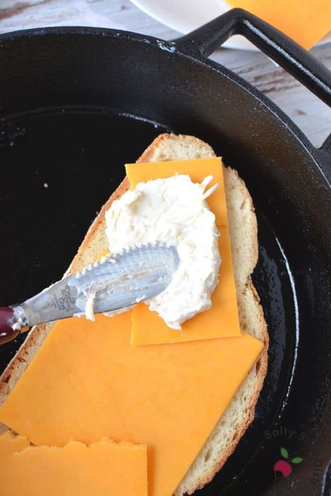 Disney Grilled Cheese Recipe - 4 cheese recipe that takes grilled cheese to the next level Disney Grilled Cheese, Sandwich Inspiration, Griddle Cooking Recipes, Seafood Sandwiches, Grilled Cheese Recipe, Griddle Cooking, Sub Sandwiches, Tuna Melts, Grilled Cheese Recipes