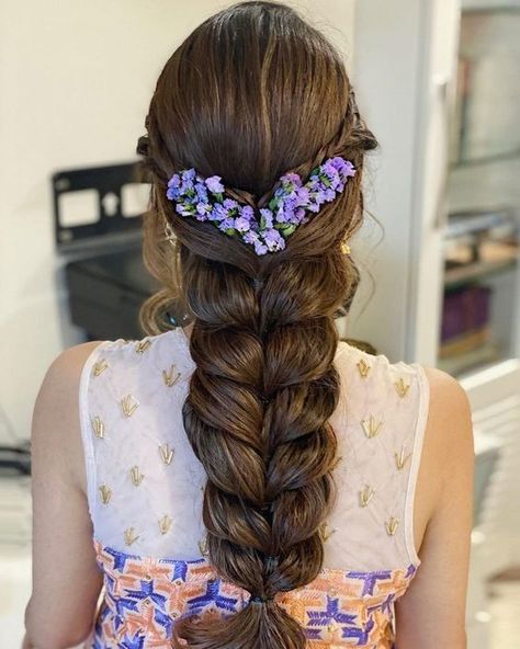 #Braids especially the messy or the loose ones are so much in trend that everyone from the bride, to the relatives of the #bride want to style their hair this way. And there are so many ways to do a #messybraid and more than that there are ways to ornate it. How, well have a look at these styles…..

#Threads Braids With Flowers, Wedding Braids, Stylish Hairstyles, Loose Braids, Fishtail Braid, Braided Hairstyles For Wedding, Braided Hairstyles Tutorials, Braids For Short Hair, Stylish Hair