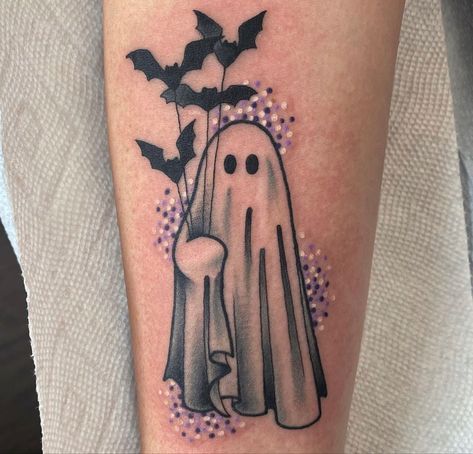 Patchwork, Tattoo Ideas Around Knee, Halloween Style Tattoos, Halloween Leg Tattoos, Halloweentown Tattoo, Cute Spooky Tattoos, December Tattoo, Ghost Doodles, Halloween Sleeve