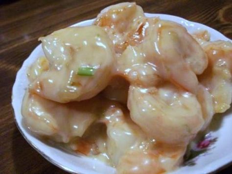 I need to try and make this! I this tastes like the coconut shrimp at chinese buffets, I'm in heaven! Creamy Coconut Shrimp, Chines Food, Steamed Crab, Coconut Shrimp Recipes, Chinese Buffet, Creamy Shrimp, Prawn Recipes, Crab Legs, Shrimp Dishes