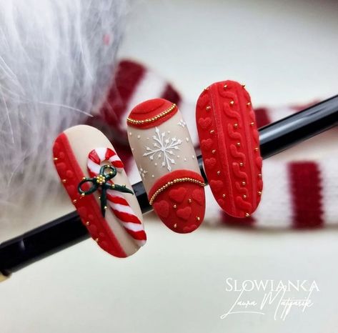 Nail Art Natale, Animation Nails, Christmas Nail Designs Easy, Winter Nail Art Designs, Nail Art Noel, Christmas Nails Diy, December Nails, Winter Manicure, Holiday Nail Designs