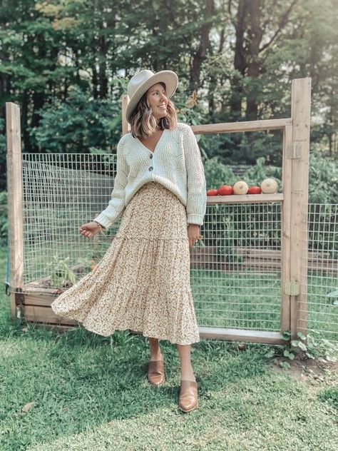 Cute Spring Church Outfits, Modest Spring Fashion, Spring Church Outfits, Church Outfit Women, Church Outfit Spring, Outfits Alt, Alt Summer, Model New York, New York Winter Fashion