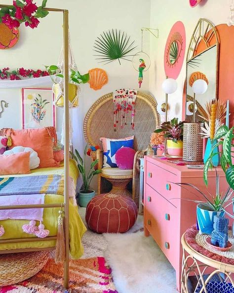 [PaidLink] Make Room With All Pink Decorative Meterial. #brightcolorminimalistbedroom Fun Color Bedroom Ideas, Colourful Retro Bedroom, Summer Themed Room Bedrooms, Hawaii Theme Room Ideas, Summer Theme Room Ideas, Colorful Bedroom Asthetics, Trendy Maximalist Bedroom, Bedroom Ideas Tropical Style, Boho Bedroom With Color