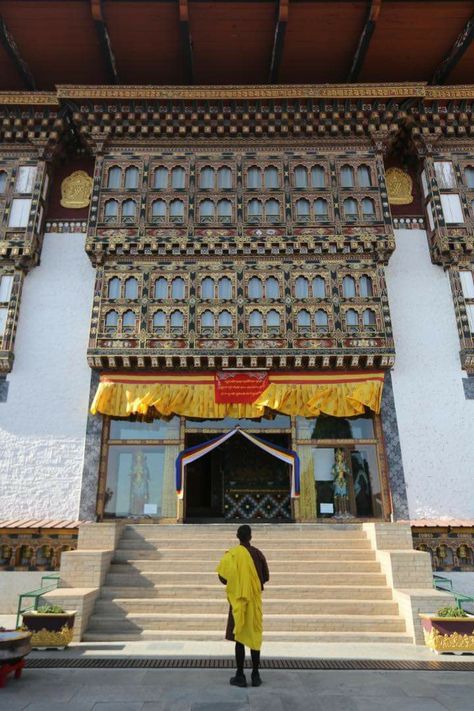 14 April 2021: His Majesty The King and Her Majesty The Gyaltsuen have arrived in Thimphu today after having concluded a Royal Tour of the eastern dzongkhags of Bhutan. Their Majesties were accompanied by Their Royal Highnesses Gyalsey Jigme Namgyel and Gyalsey Ugyen Wangchuck. The Royal Tour from March 26 to April 13, covered Bumthang, Mongar, Pemagatshel, Tashigang, Tashiyangtse, and Lhuentse. This was His Royal Highness Gyalsey Ugyen Wangchuck’s first visit to the east. King Of Bhutan, Tibetan Art, Ethnic Art, April 13, Bhutan, The East, Traditional Art, The King, Buddhism