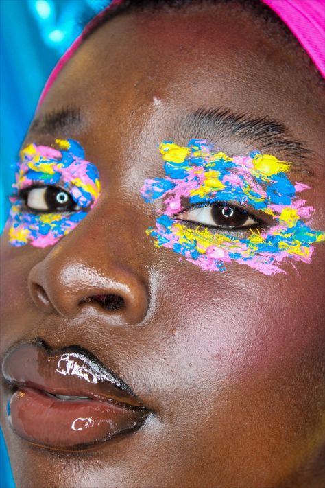 Follow WENDYSWORLD_XOX for more creative and colourful makeup. Colourfull Makeup Looks, Triadic Makeup, Watercolour Aesthetic, Edge Makeup, Abstract Makeup, Colourful Makeup, Futuristic Makeup, Braiding Hair Colors, Watercolor Aesthetic